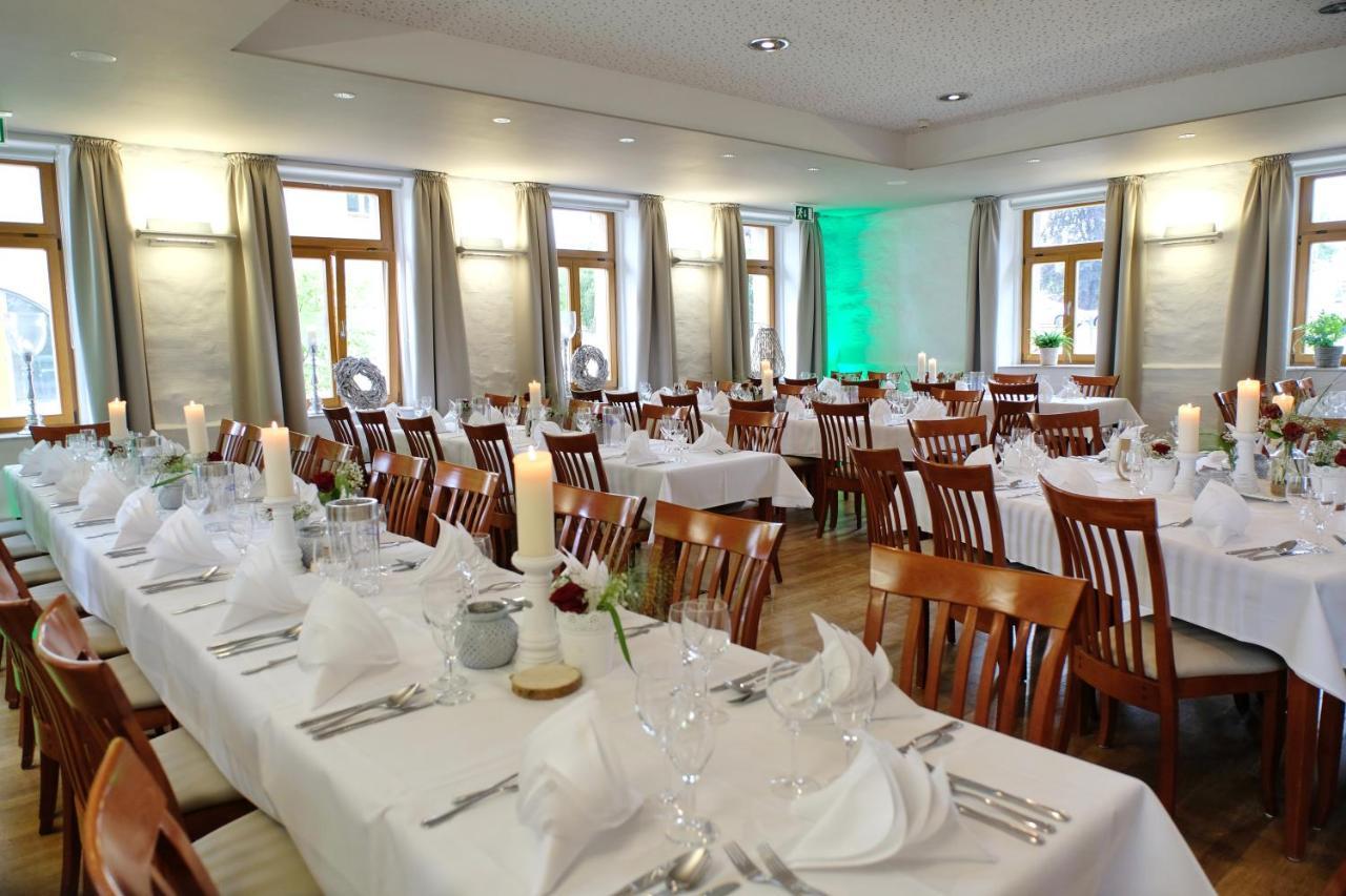 Deckert'S Hotel An Der Klosterpforte لوثرستادت ايسليبن المظهر الخارجي الصورة